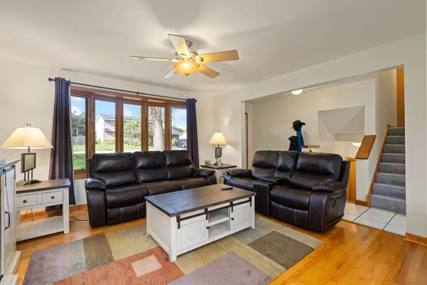 West Chicago, IL 60185,28W605 Barnes AVE