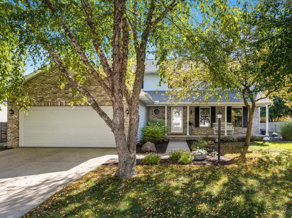 2410 Cherry Hills DR, Champaign, IL 61822