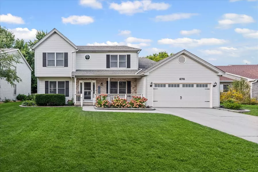 678 Canyon LN, Elgin, IL 60123