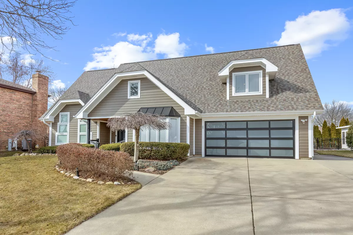 Schaumburg, IL 60193,224 Glenridge LN