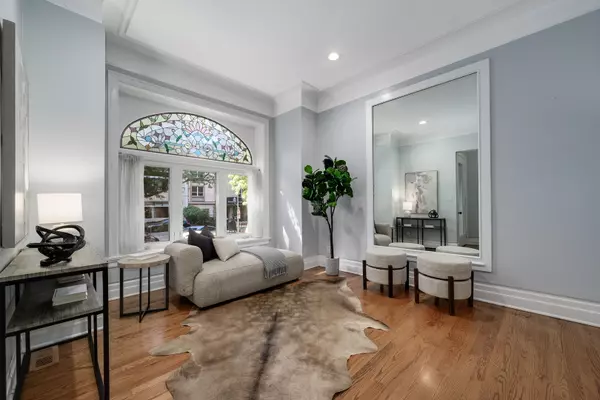 Chicago, IL 60614,2727 N HAMPDEN CT