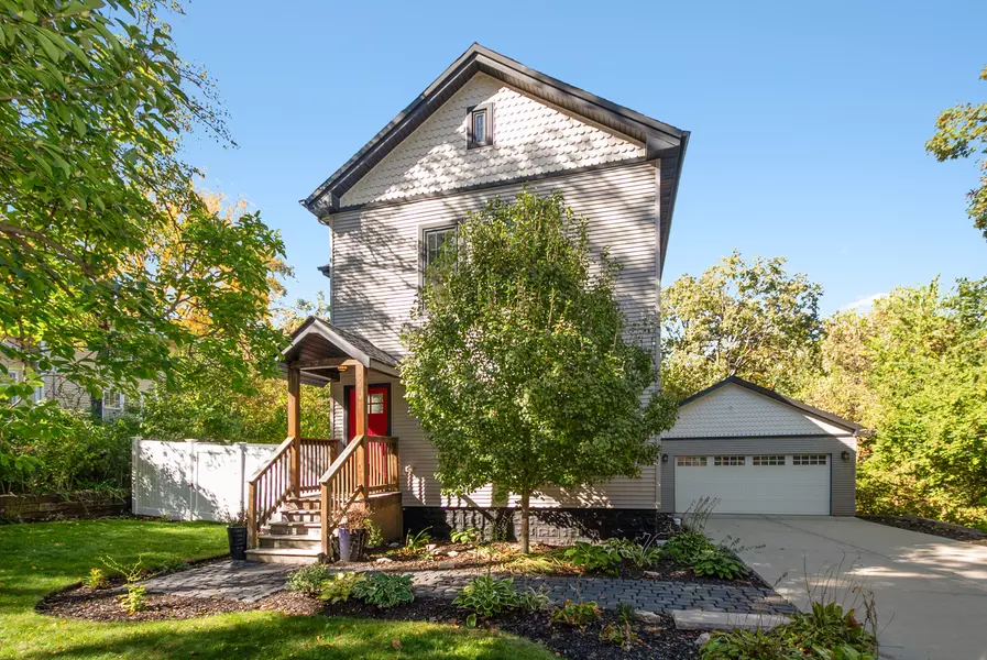 1112 Vinewood AVE, Willow Springs, IL 60480