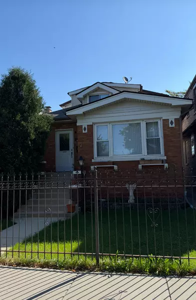 2323 N Keating AVE, Chicago, IL 60639