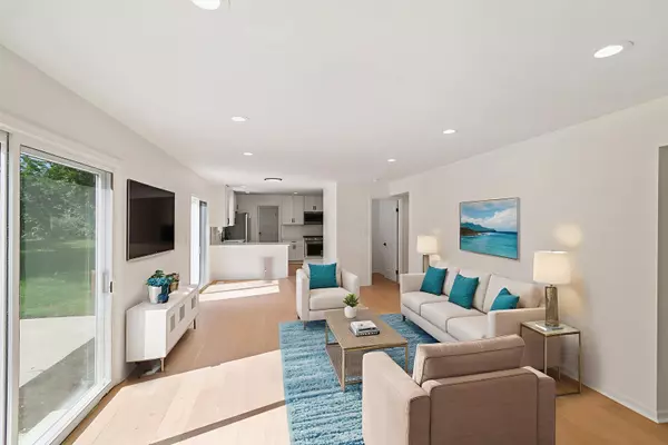 Barrington, IL 60010,185 Cold Spring RD