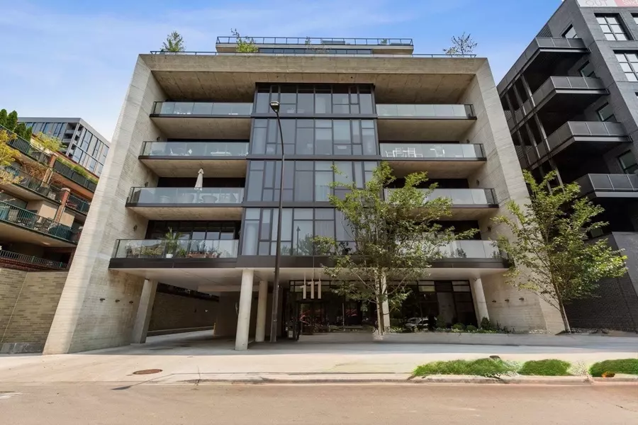 111 S Peoria ST #703, Chicago, IL 60607