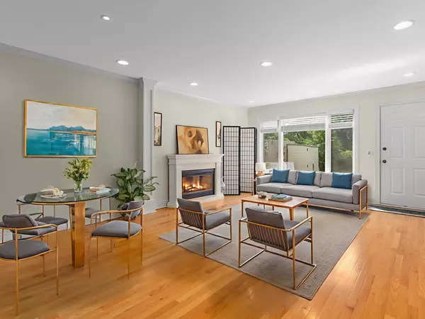 Naperville, IL 60540,471 RIVER BEND RD #107