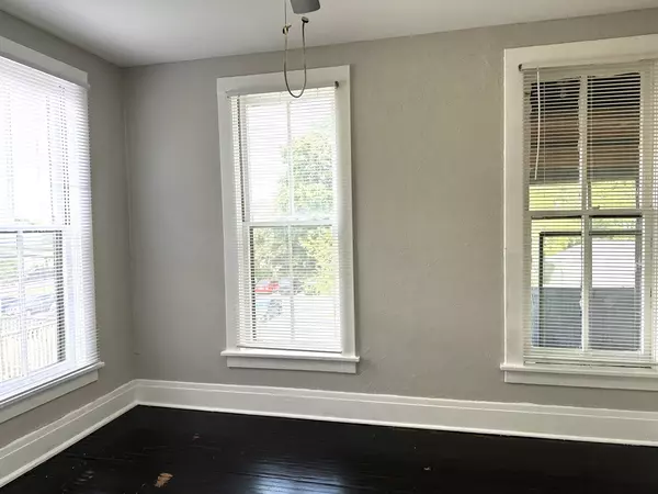 Elgin, IL 60120,312 Fulton ST #2ndFL