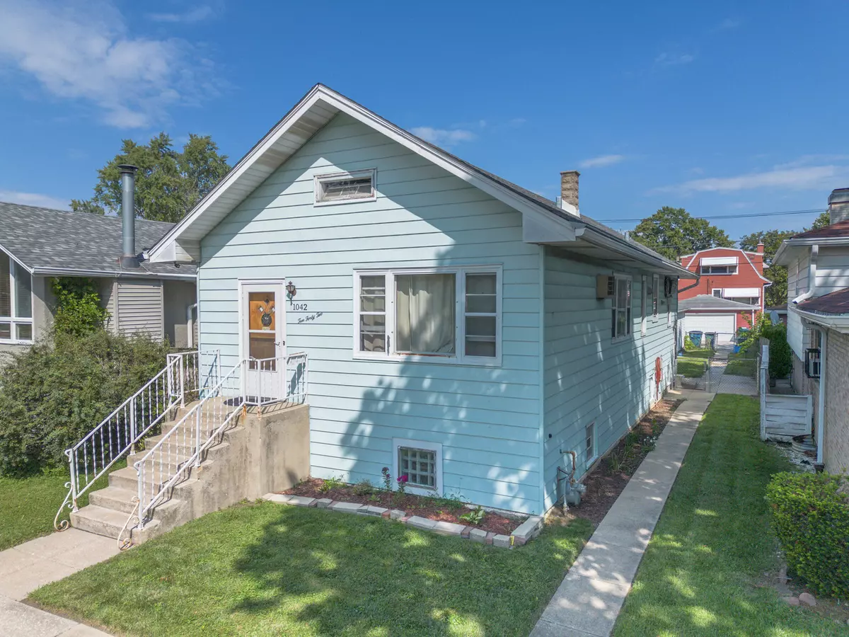 Forest Park, IL 60130,1042 Circle AVE