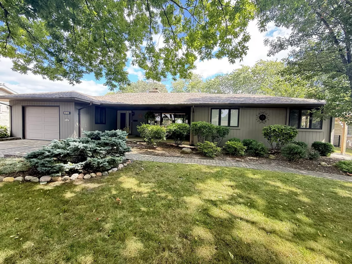 Mchenry, IL 60050,812 N Allen AVE