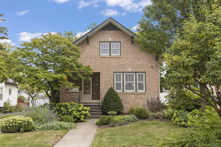 416 Anthony ST, Glen Ellyn, IL 60137
