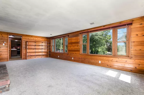 St. Charles, IL 60175,6N118 Hillside DR