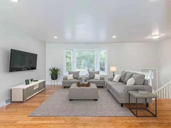 Montgomery, IL 60538,17 Knollwood DR