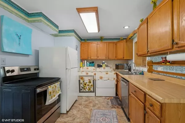 Bridgeview, IL 60455,8937 Fairlane DR