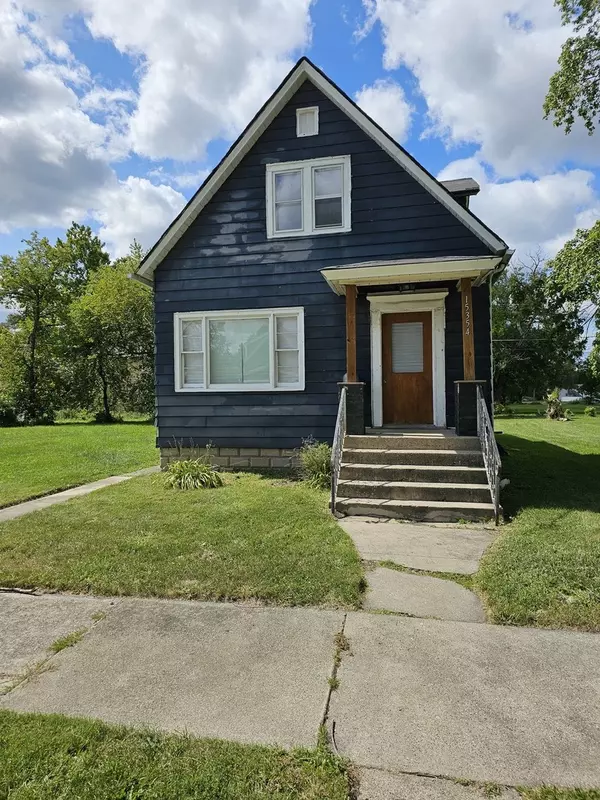 15354 5th AVE, Phoenix, IL 60426