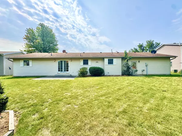 Clinton, IL 61727,31 Colonial DR