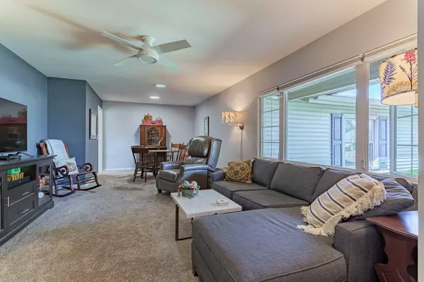Elk Grove Village, IL 60007,579 Bristol LN