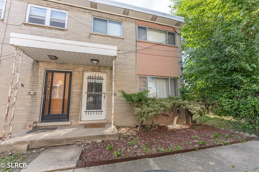 7906 W Lawrence AVE #F, Norridge, IL 60706