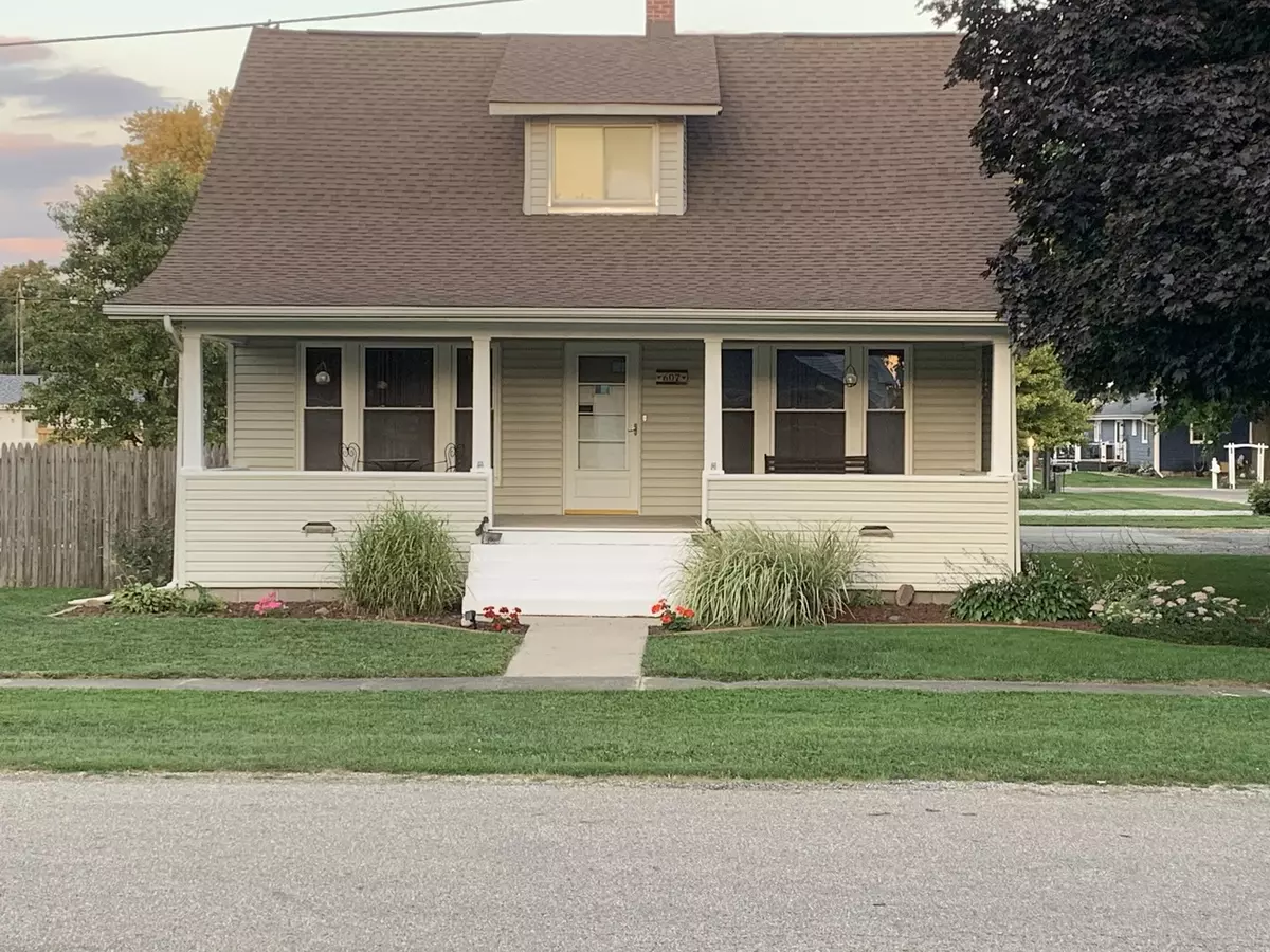Atlanta, IL 61723,607 S Alexander ST