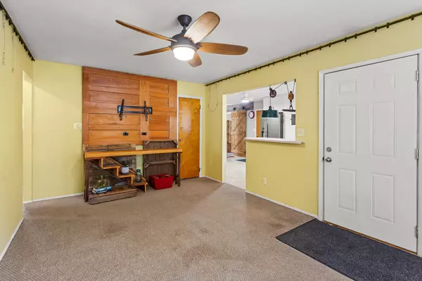 Urbana, IL 61802,2005 E Country Squire DR