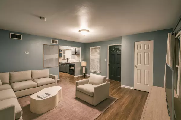 East Hazel Crest, IL 60429,1110 174th ST
