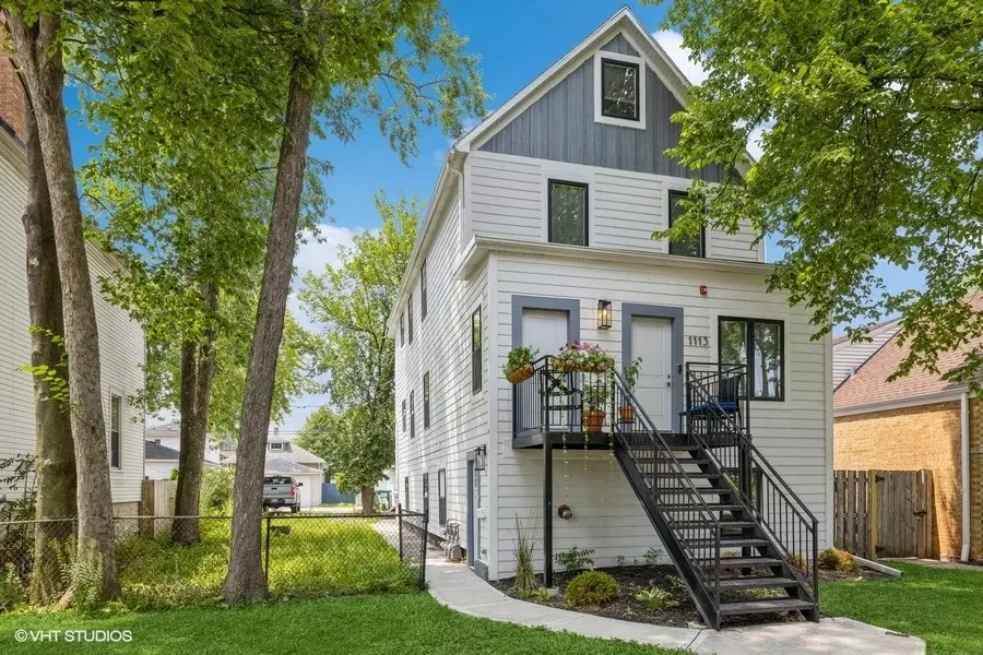 1113 S Taylor AVE #1, Oak Park, IL 60304
