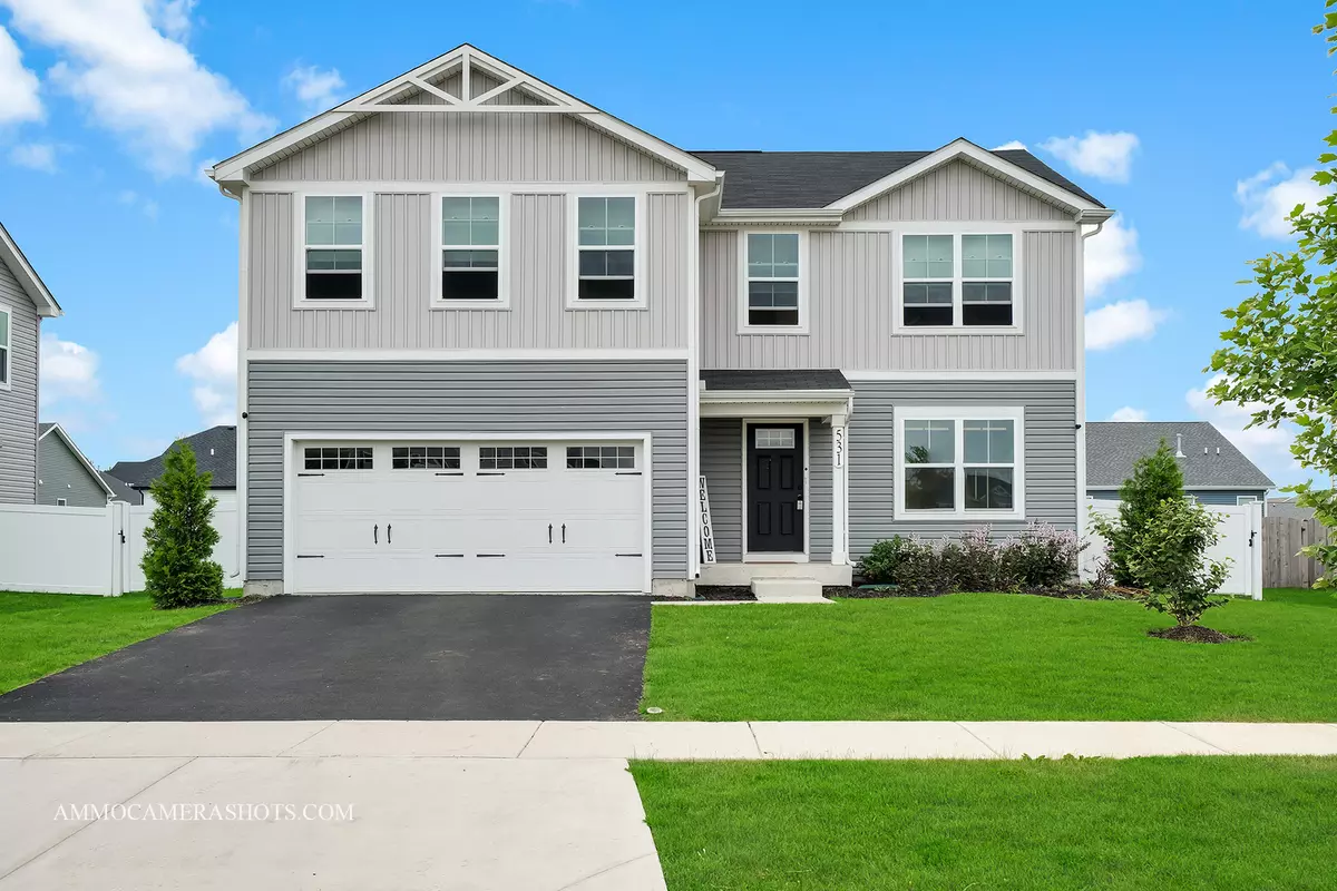 Hampshire, IL 60140,531 Larkspur LN