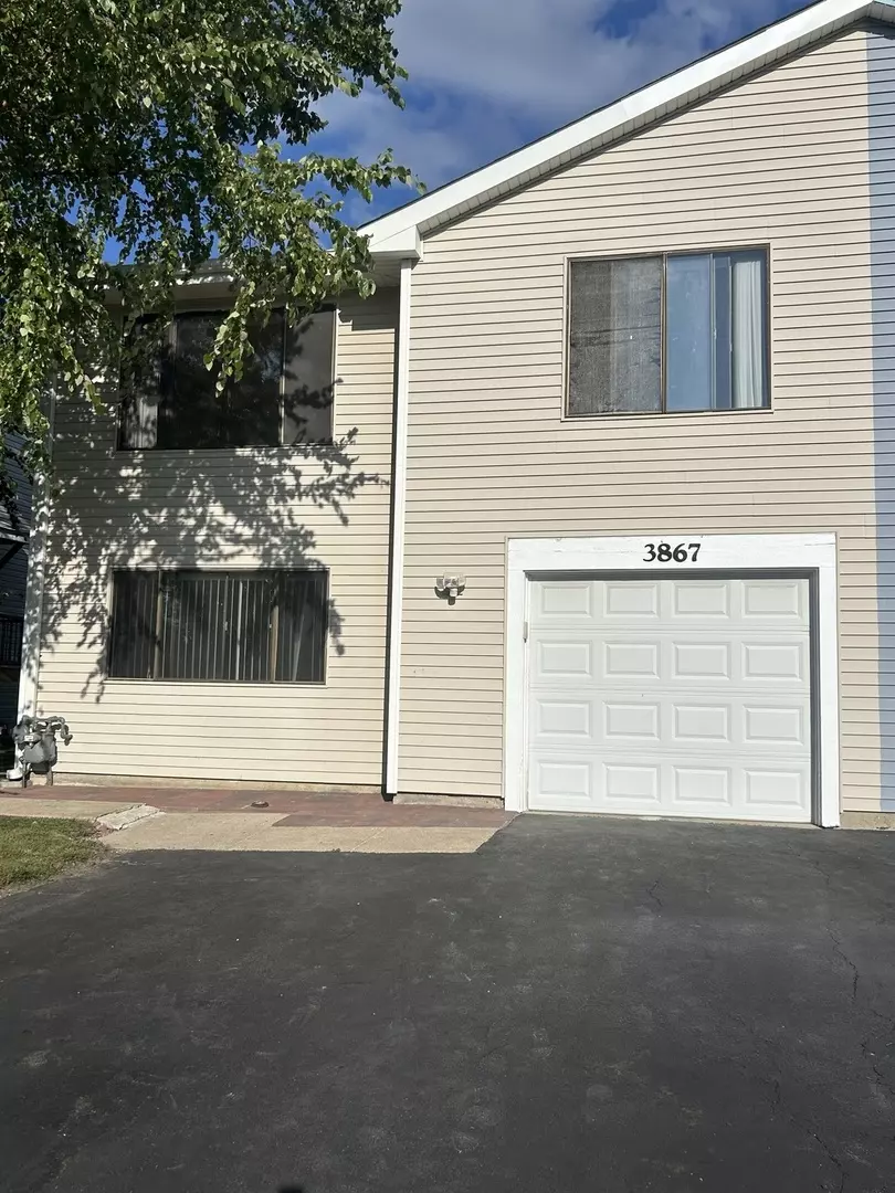 Hanover Park, IL 60133,3867 Springlake DR