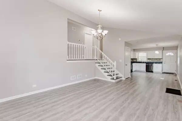 Wood Dale, IL 60191,297 N Central AVE