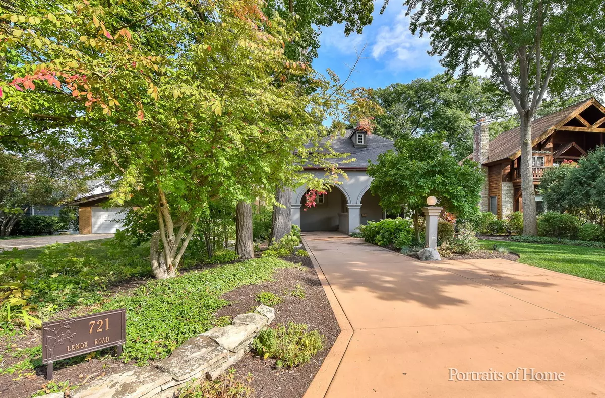 Glen Ellyn, IL 60137,721 Lenox RD