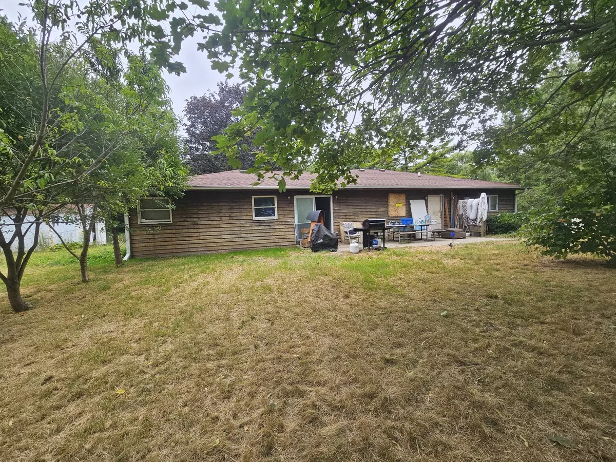 Zion, IL 60099,10702 W 17th ST