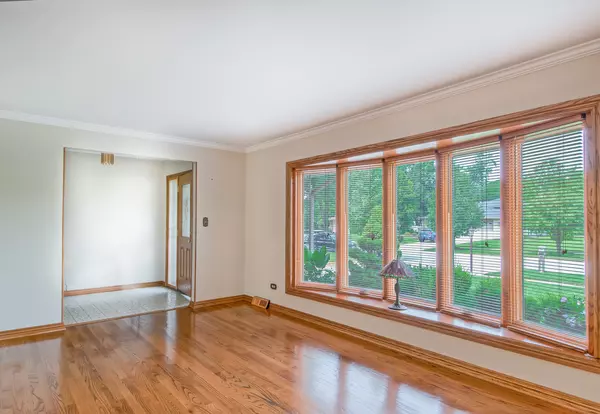 Darien, IL 60561,1819 Holly AVE