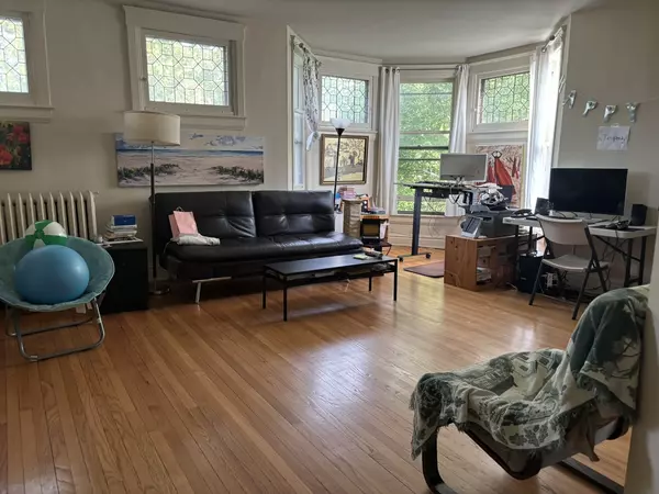 Oak Park, IL 60302,319 Wesley AVE #2