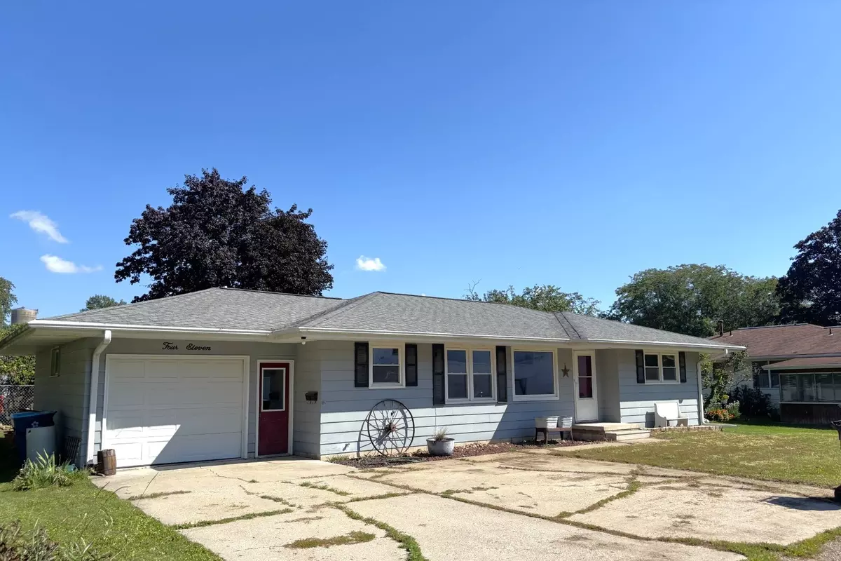 Morrison, IL 61270,411 Park Ct LN