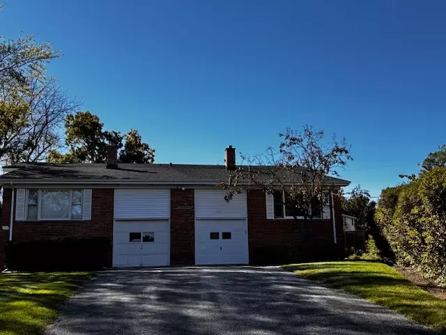 Lake Forest, IL 60045,563 Ivy CT