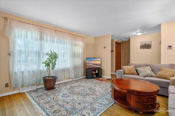 Aurora, IL 60506,714 Oak AVE