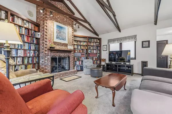 Rolling Meadows, IL 60008,3206 Kingfisher CT