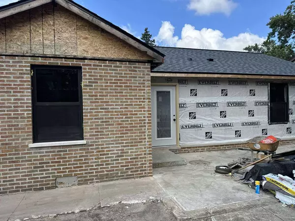 South Holland, IL 60473,737 E 155th PL