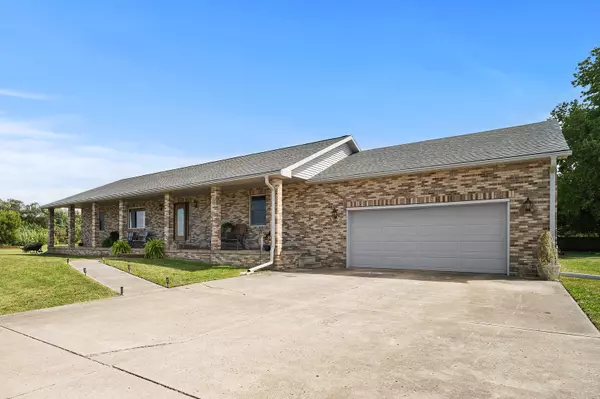 Secor, IL 61771,201 E Green ST