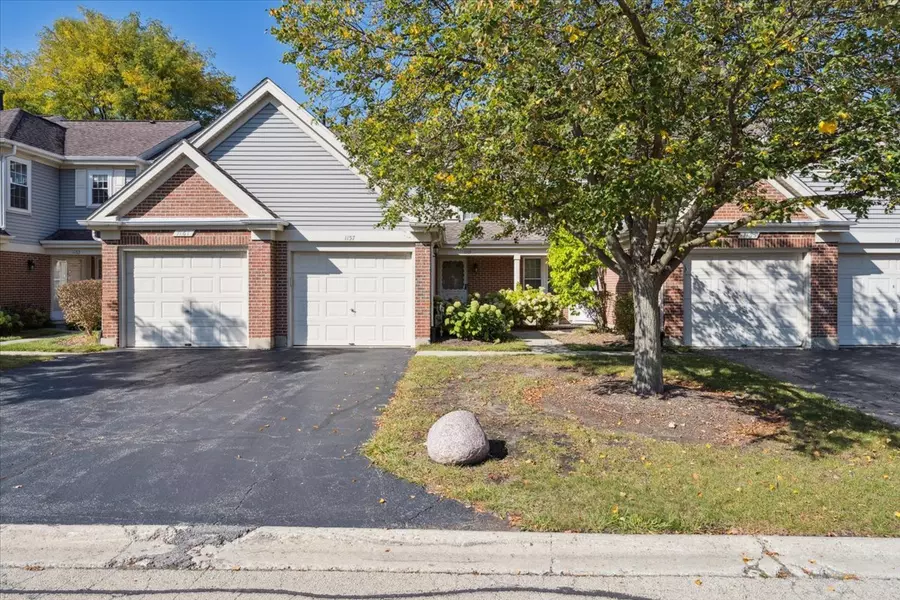 1157 Russellwood CT, Buffalo Grove, IL 60089