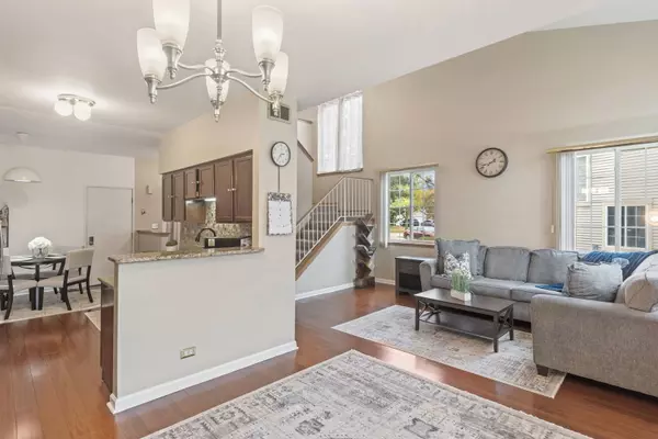 Schaumburg, IL 60194,2741 Odlum DR #3