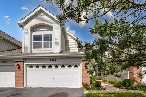 4520 Concord LN, Northbrook, IL 60062
