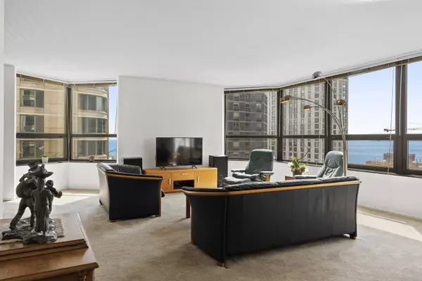 Chicago, IL 60611,400 E Ohio ST #3203