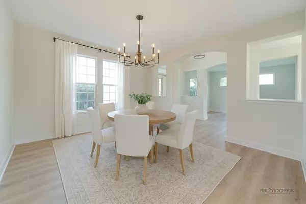 Johnsburg, IL 60051,4205 Jay ST