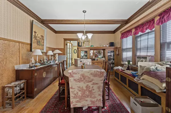 Chicago, IL 60625,4425 N Sacramento AVE