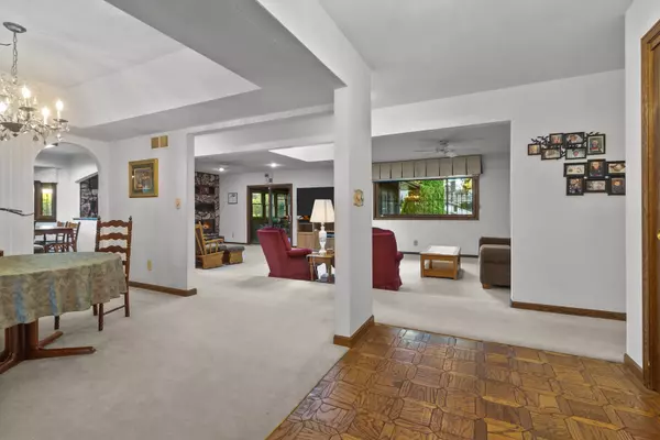 Caledonia, IL 61011,35 REIDWOOD LN