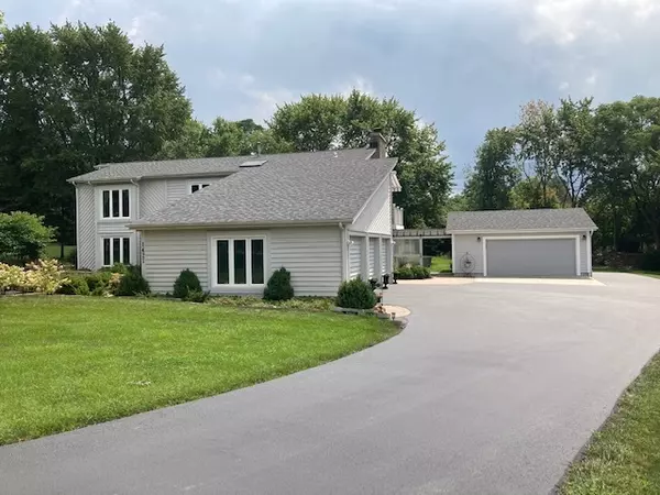 Inverness, IL 60010,1421 Kirkwall CT
