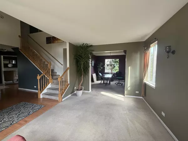 Yorkville, IL 60560,883 Prairie Crossing DR