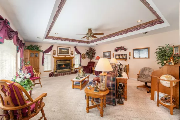 Lansing, IL 60438,18358 Willow LN