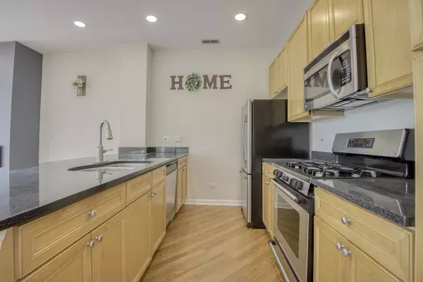 Chicago, IL 60607,1500 S Halsted ST #3B
