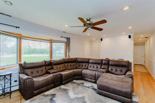 Northbrook, IL 60062,2090 Shermer RD